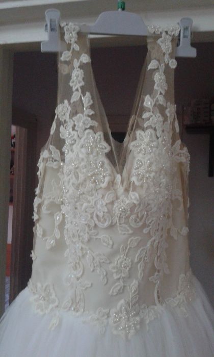 Rochie mireasa 2018
