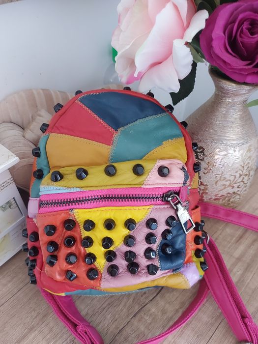 Дамска раница от естествена кожа