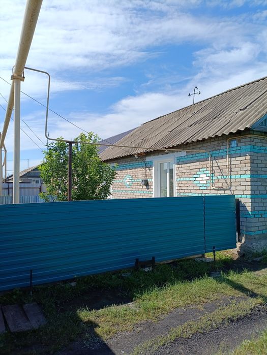Продам дом в двухквартирном жилом доме.