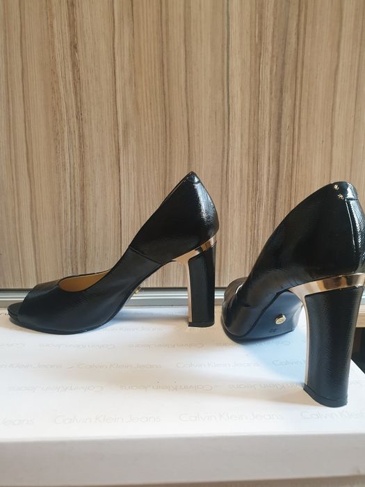 Обувки Massimo Zardi