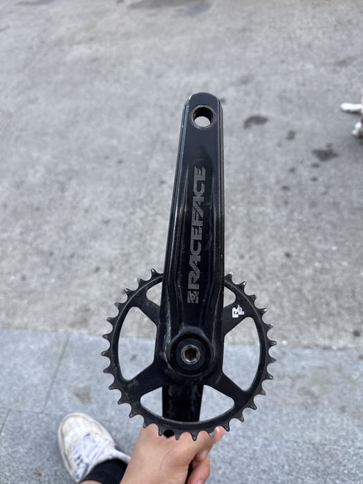 Pedalier RaceFace