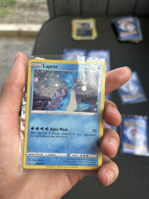 Pokemon карти оригинални
