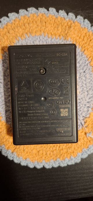 Acumulator Sony NP-FT1 si incarcator BC-CSK