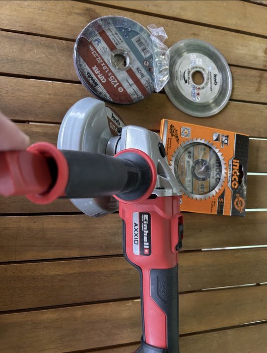 Polizor unghiular Einhell AXXIO: Fără fir (18V PXC system)