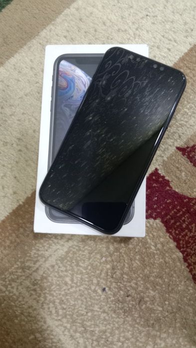 Iphone xr qora 128