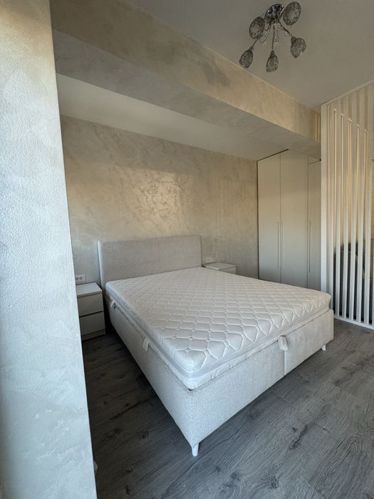 Inchiriez  apartament 1 cam 42mp