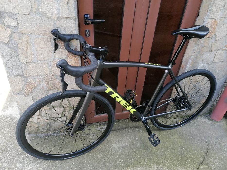 Шосеен TREK Domane Disc, Shimano Sora