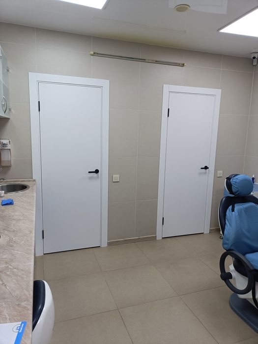 Установка межкомнатных дверей