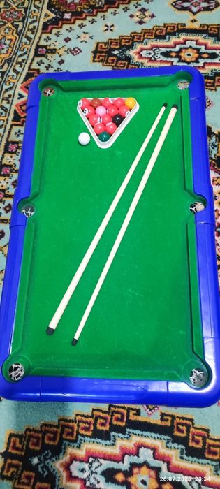Продается детская бильярдная игра.