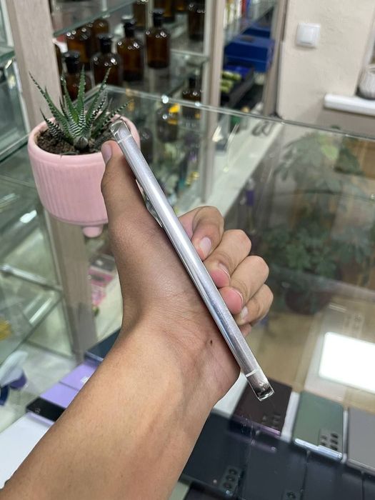 Samsung galaxy s23  5G 8/256gb holati ideal 9/10