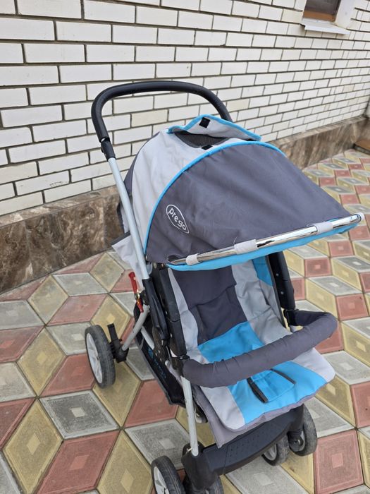 Продам детскую коляску раскладывающуюся