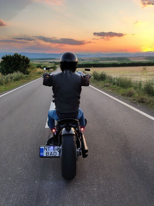 Suzuki c800/c50 intruder bobber