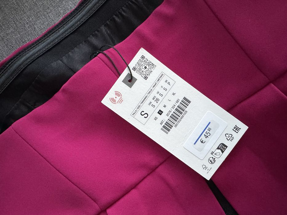 Топ / бюстие с разкроен гръб ЗАРА