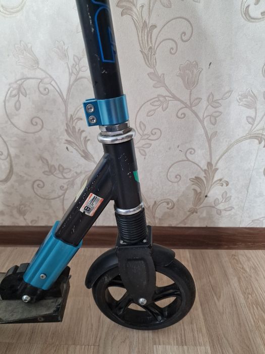 Самокат двухколесный