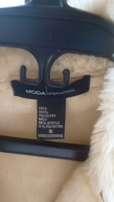 Vând haine elegante