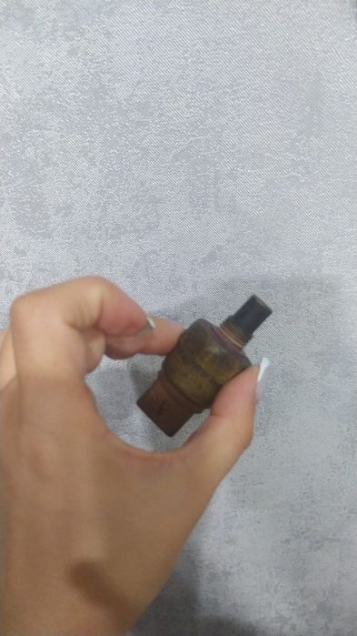 Продам запчасти ауди с4 Крылья