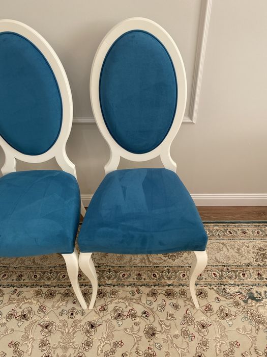 Стол и стулья от Carahardwood