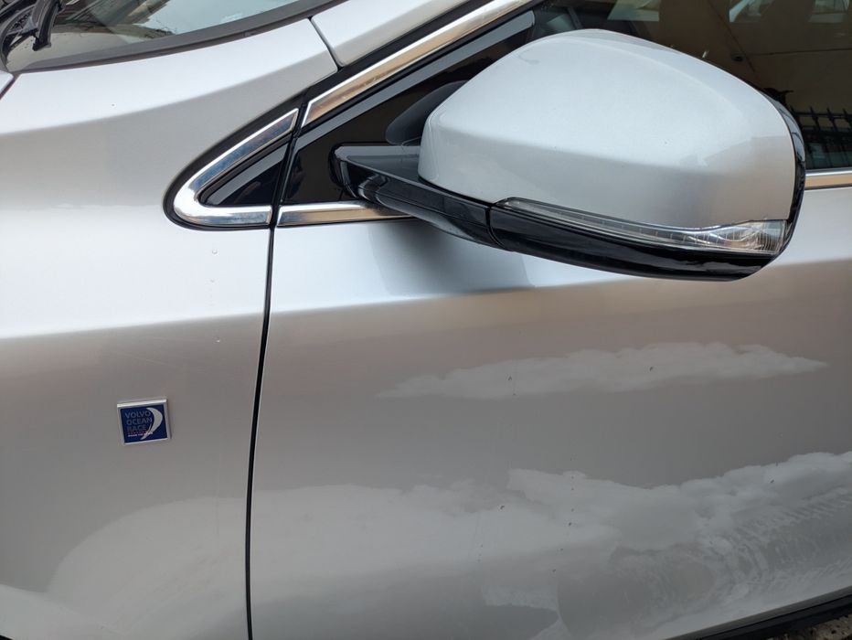 Volvo V40 Cross Country blue ocean