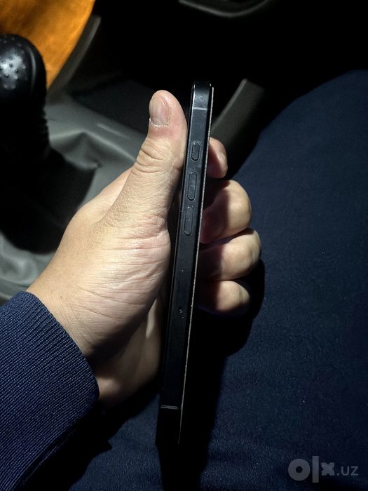 iPhone 16 pro  black