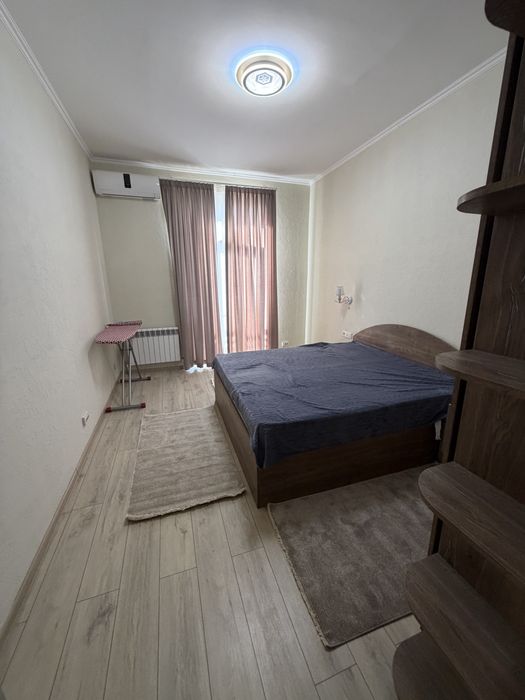 Паркентский новастройка 2 ком 5 этаж 8 этажка все ест новий срочно