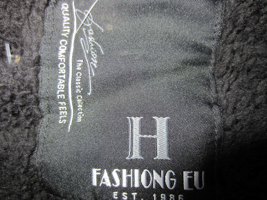 Geaca dama inscriptionata Mammut,masura L,stare buna,vezi DESCRIEREA