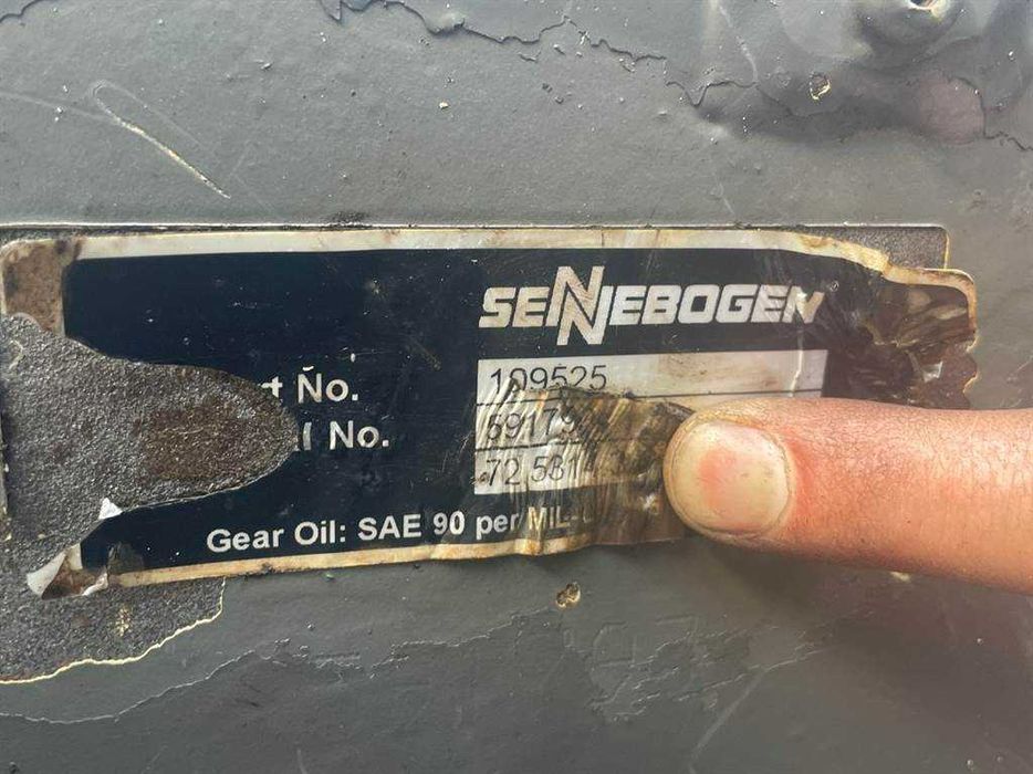 Axa Sennebogen 109525  Sennebogen 835 E - Piese de schimb Sennebogen