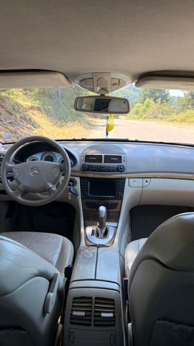 Mercedes E 280 /3,2 редовия двигател