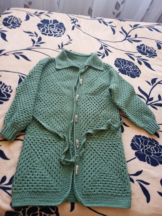 Cardigan croșetat manual handmade