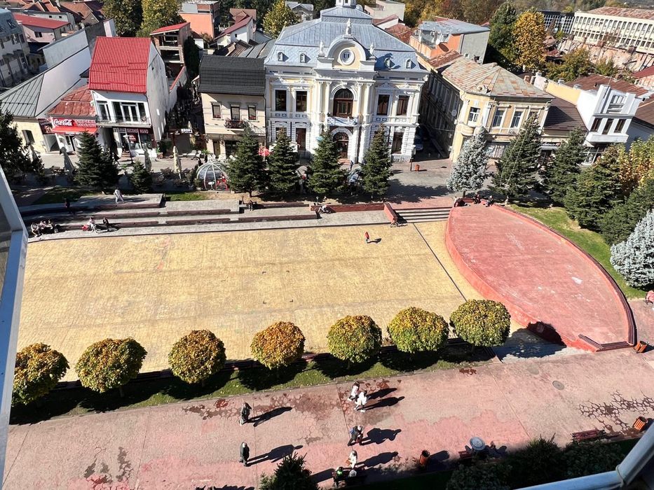 Inchirieaz apartament 4 camere Ultra central