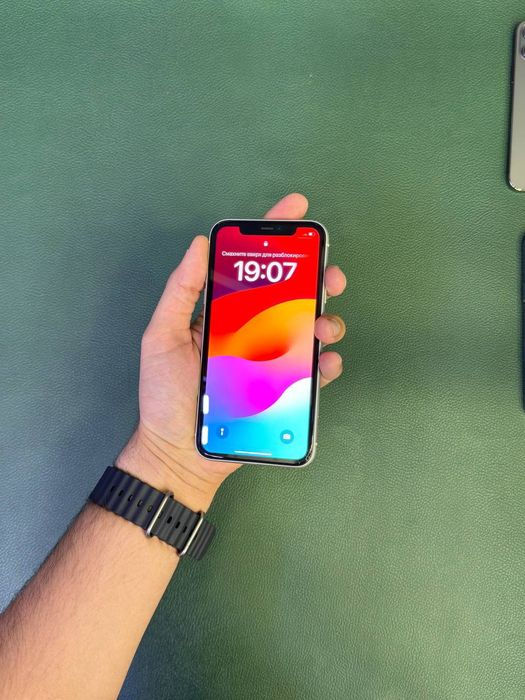 Iphone 11 ideal holatda