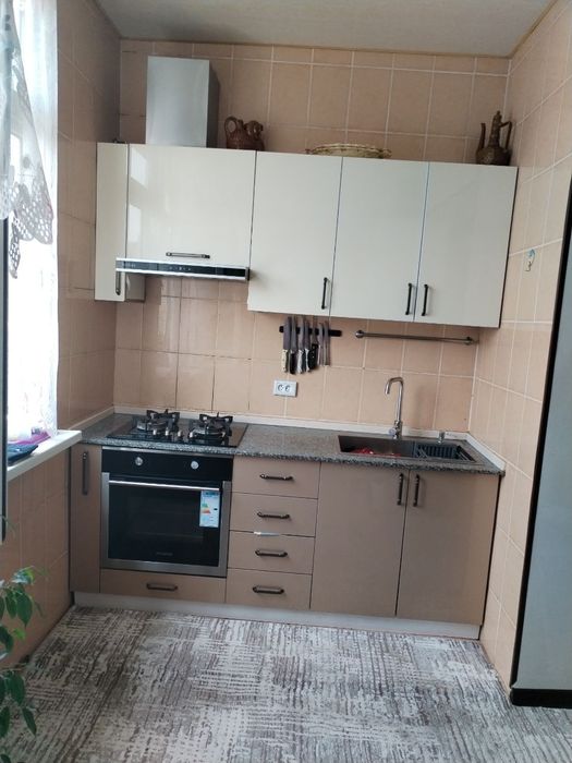 Продаётся своя квартира