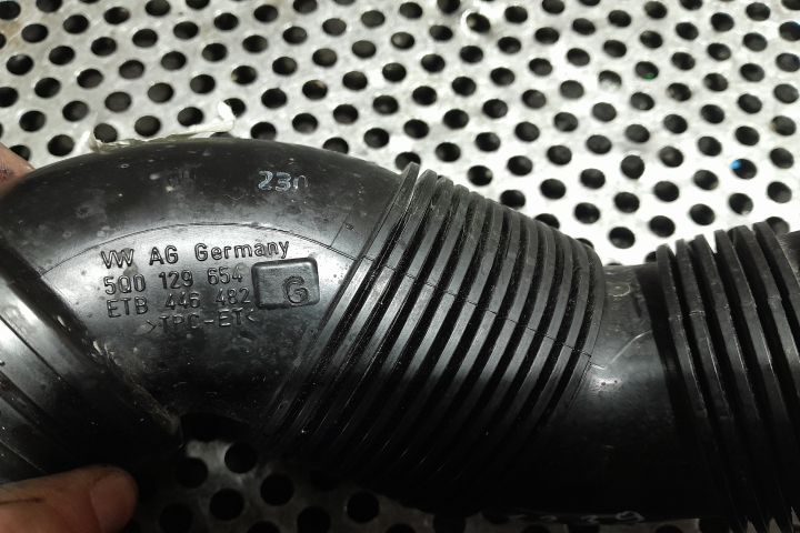 Furtun admisie 5Q0129654G 5Q0129654G Seat Ibiza a 5-a generatie KJ