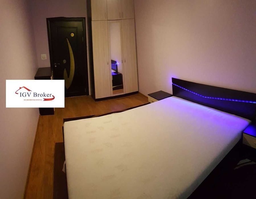 Двустаен апартамент в Зона Б19