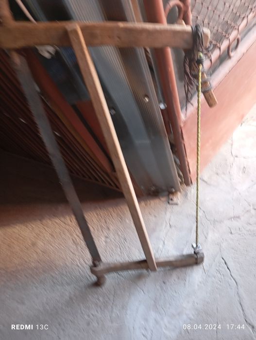 Firiz vechi 2 bucăți diferite