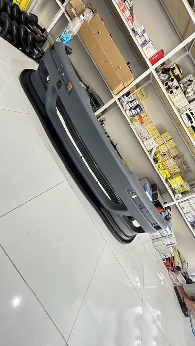 Губа бампера от БМВ Е39. BMW E39