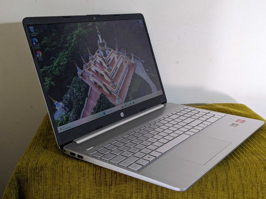 Laptop HP 15s, AMD Ryzen 3 3250U up to 3.5GHz, 8GB DDR4, SSD 256GB, Radeon Vega 3