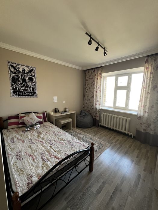 Продам кровать 120×200 см с матрасом