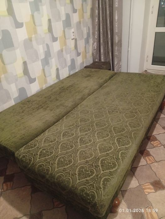 Продам Диван состояние отличное