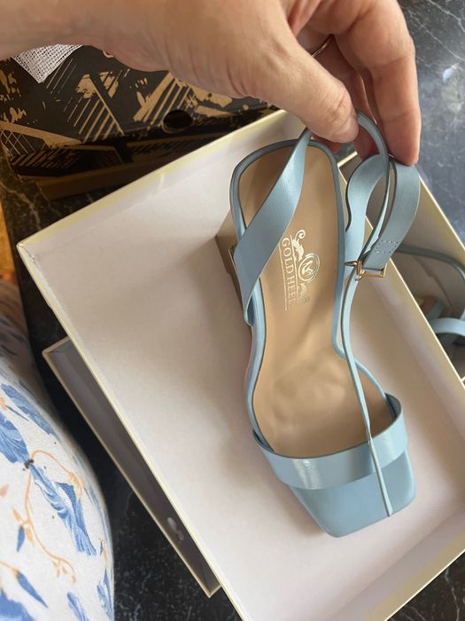 Обувь женская на 38 размер