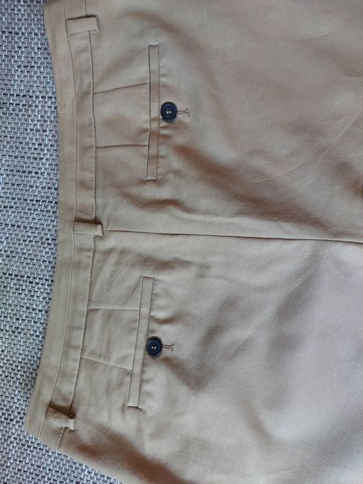 Pantaloni noi perfecti pt. toamna, model usor evazat, chic si actual