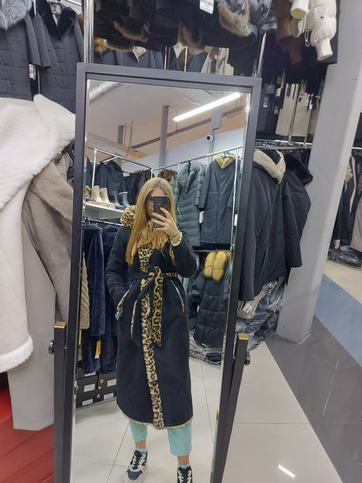 Продам двусторонюю дубленку