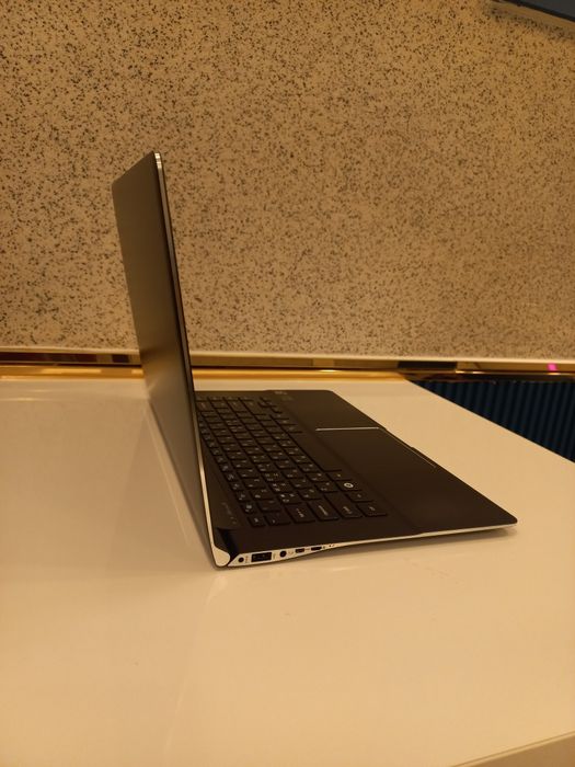 Samsung  notebook NT900X3k