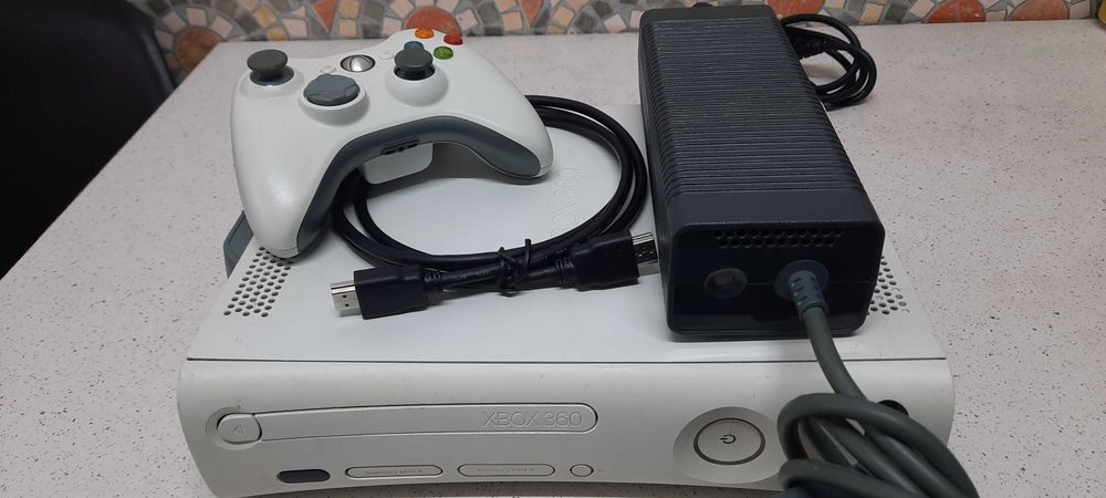 vand xbox 360 cu o maneta
