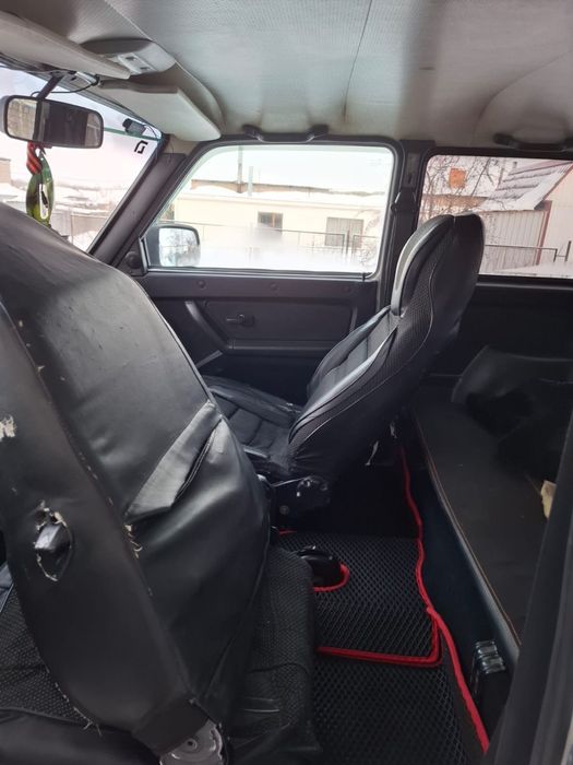 Продам Нива Урбан