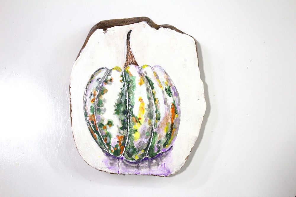 Hand made картинки на различных срубах дерева