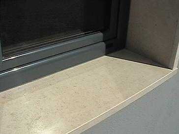 Pervaze geamuri interior si exterior din marmura si granit