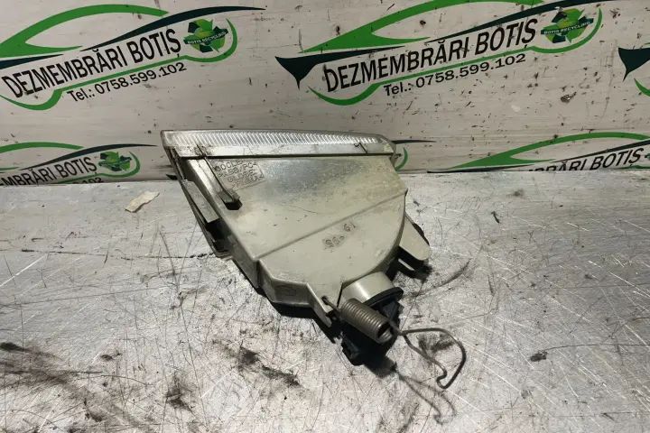 Lampa ceata Citroen Xsara Picasso 2005 1.6 MT (110 hp)