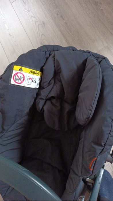 Scaun /Scoica masina stokke besafe