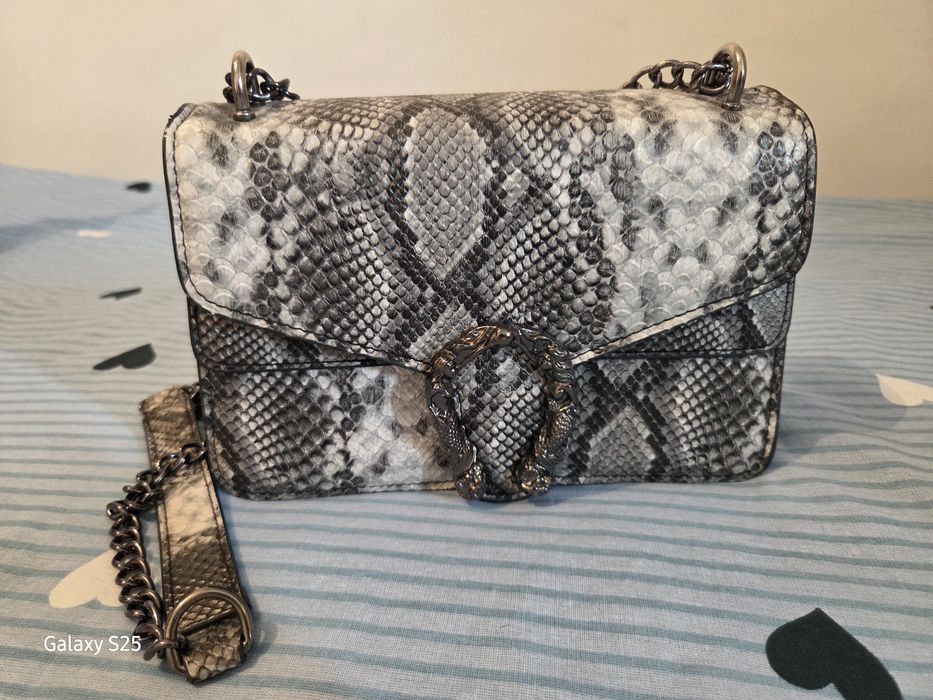 Сумки от 2000 тенге