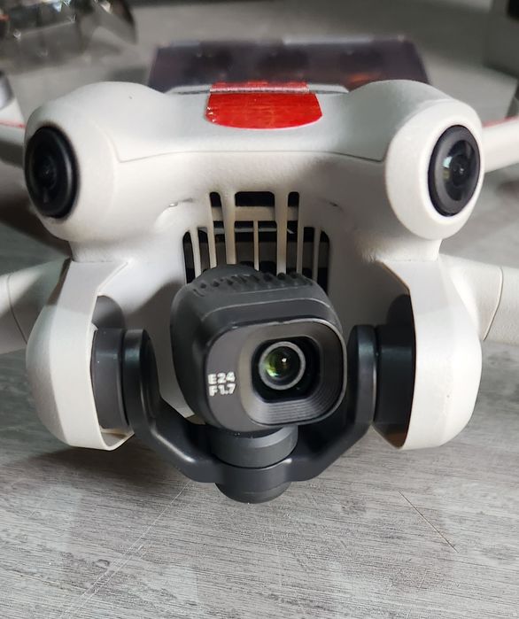 Dji mini 4 pro, ca nouă, stare perfecta, garanție 14.07.2027